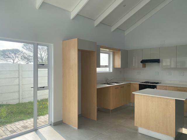 To Let 3 Bedroom Property for Rent in Fairview Eastern Cape